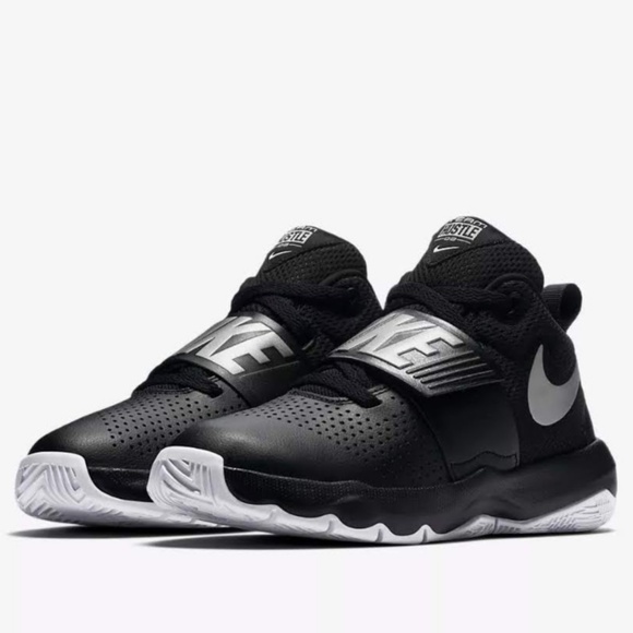 nike team hustle d8 mens